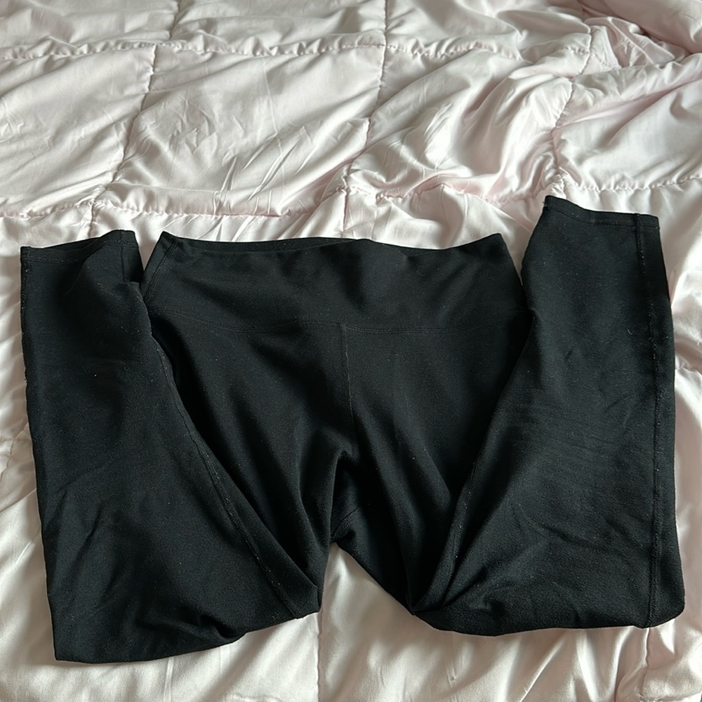 Black fabletics leggings